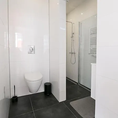 Charming Getaway Гаага