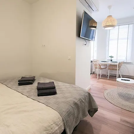 Four Star - Badhuisstraat