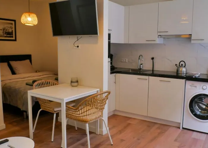 Four Star - Badhuisstraat *